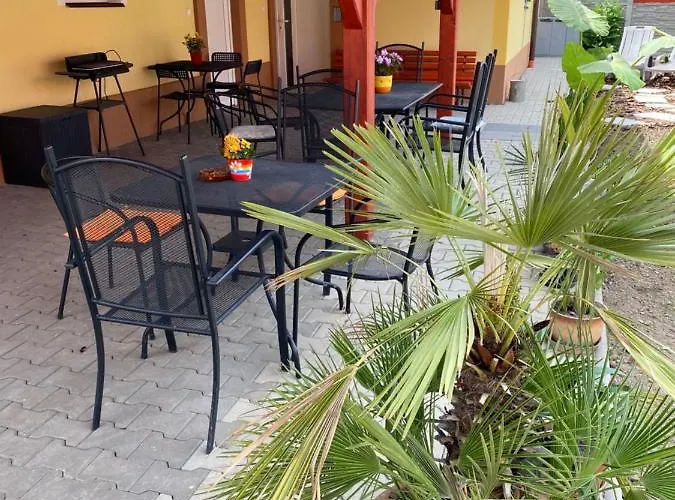 Ve Starem Dvore Lägenhet